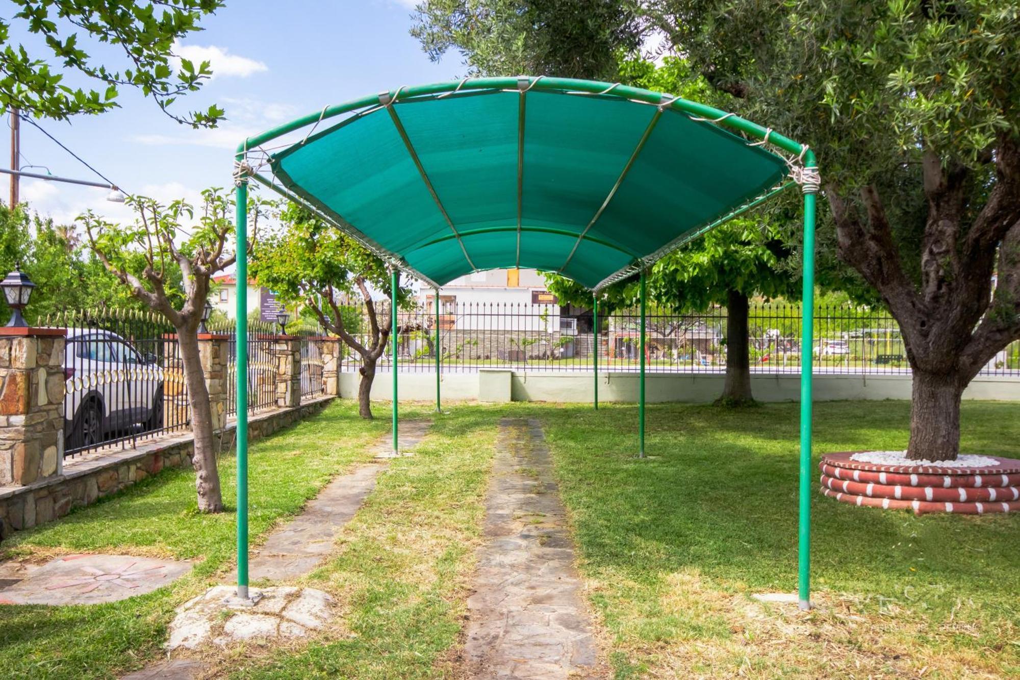 Private 6-Bdrm Villa With Garden 150M To Beach Paradisos Exterior photo